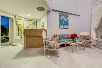 Levin Hotel 2*